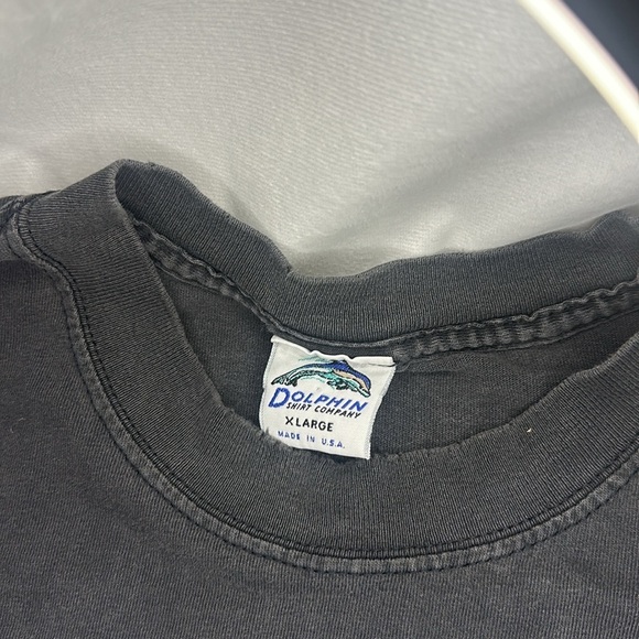 Dolphin t shirt - Picture 2 of 3